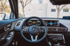 <b>本文将探讨新能源轿车如何实现后排宽敞不拥挤</b>