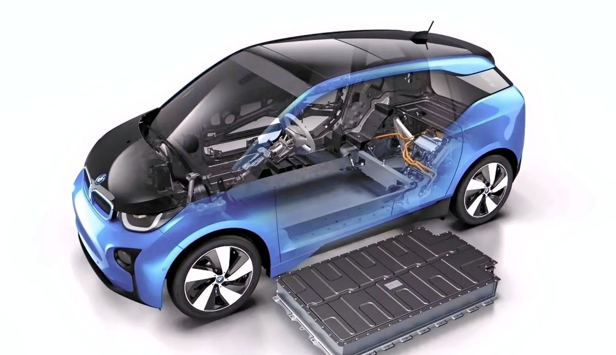 泼洒到了天空的每一个角落