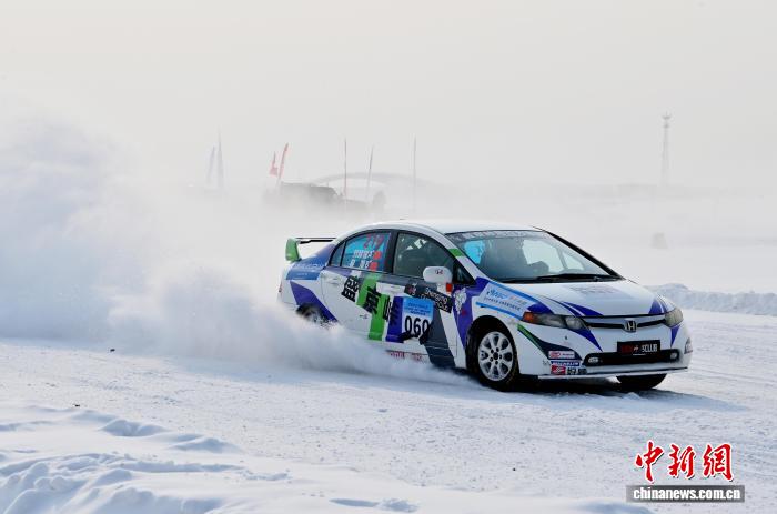 中外车手齐聚长春展开冰上竞速——2026冰雪短道