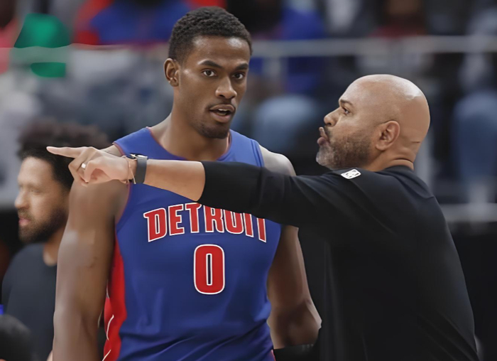 活塞冲击季后赛冠军之路：防守强势却难掩三分