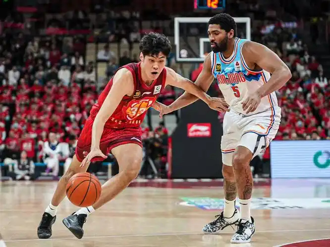 21岁王浩然砍32分率队大胜广厦 首次国家队之旅暴